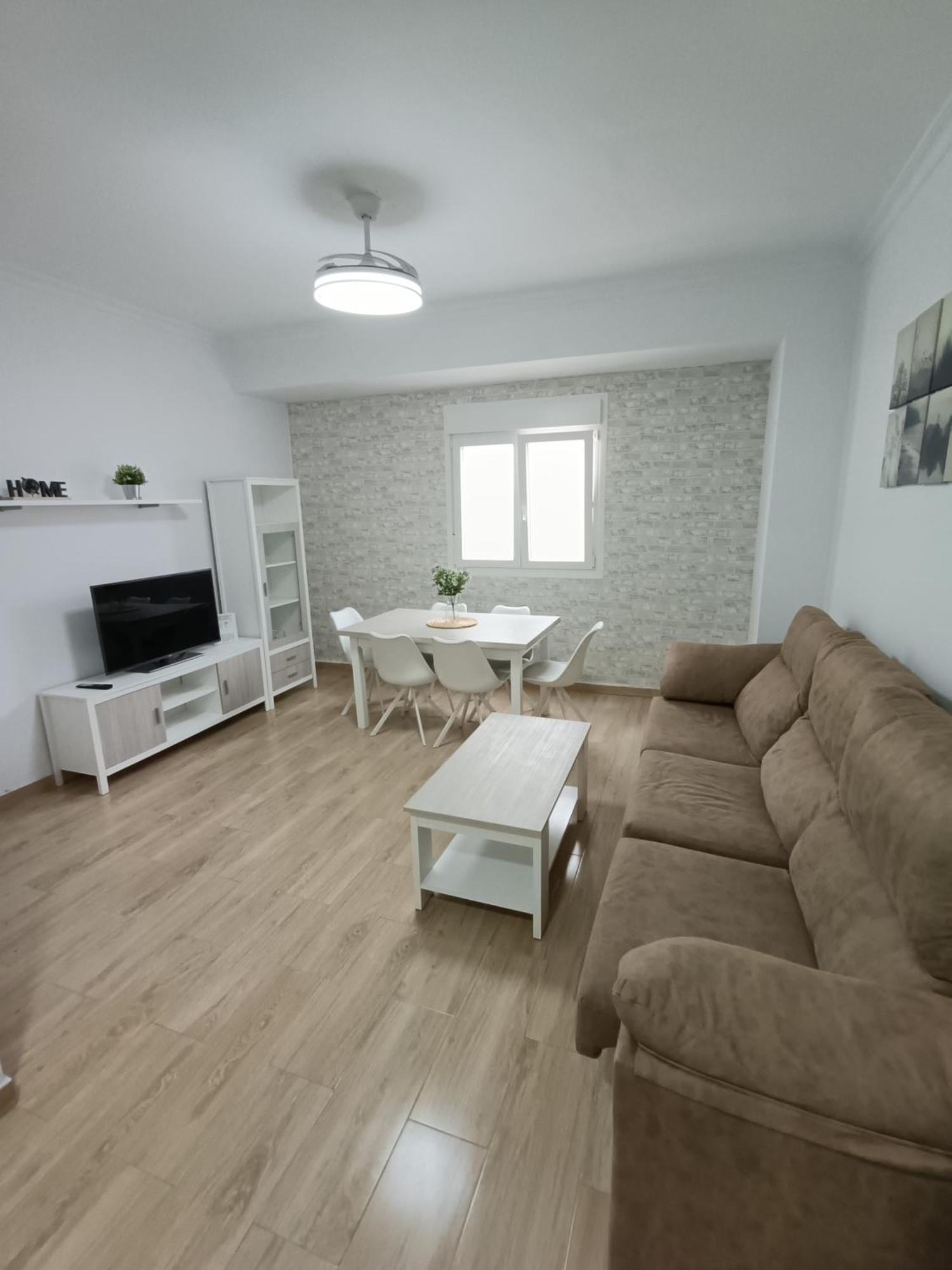 Apartment Piso Avenida Junto A La Playa